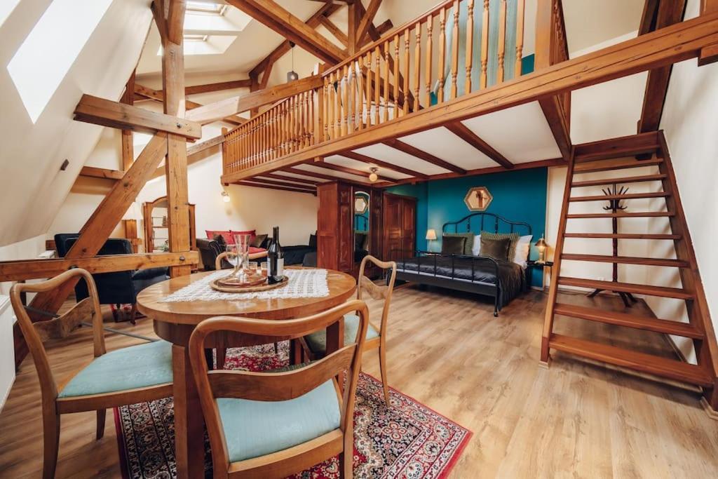 Magnificent Historical Penthouse In The Heart Of Prague Apartment Bagian luar foto