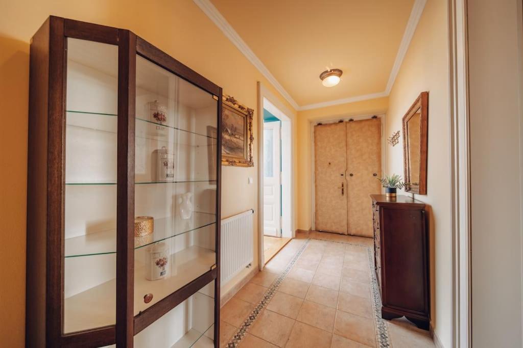 Magnificent Historical Penthouse In The Heart Of Prague Apartment Bagian luar foto