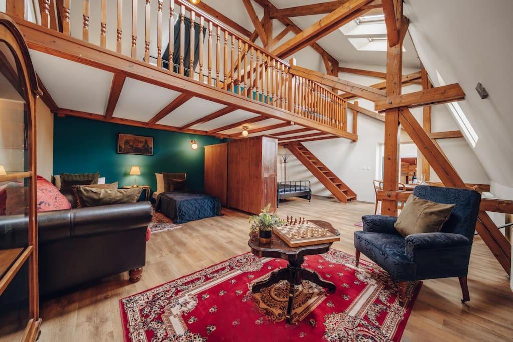 Magnificent Historical Penthouse In The Heart Of Prague Apartment Bagian luar foto